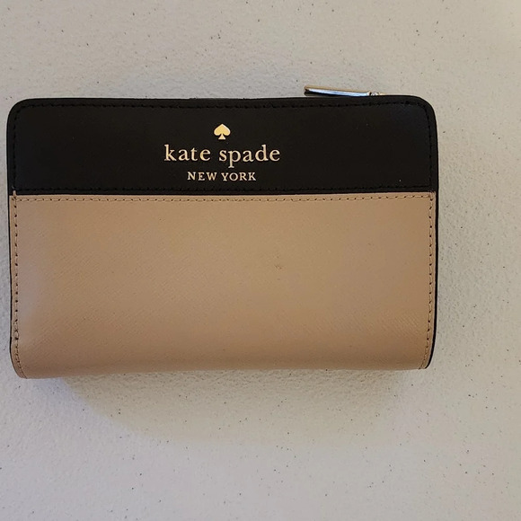 Kate spade Staci Colorblock Small Zip Around Wallet Warm Beige Black - Picture 1 of 9